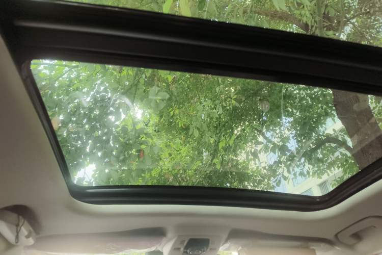 Used DS 6 2014 1.6T Luxury Edition THP200