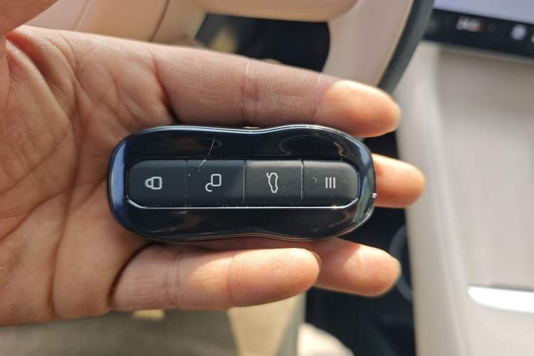 Used Xiaomi Auto YU7 2025 Ultra-Long Range Rear-Wheel Drive Version
