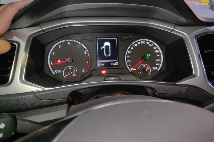 Used Volkswagen T-ROC 2021 280TSI DSG Two-Wheel Drive Elite Connect Edition