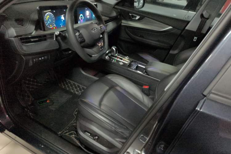 Used Chery Tiggo 8 PLUS 2021 290TGDI DCT Haoting Edition