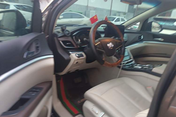 Used Buick GL8 2021 Land Cruiser Executive Class 652T Luxury Model
