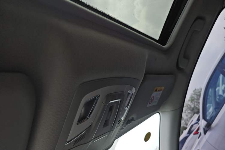 Used Nissan Sylphy 2021 Classic 1.6XL CVT Luxury Edition Headliner