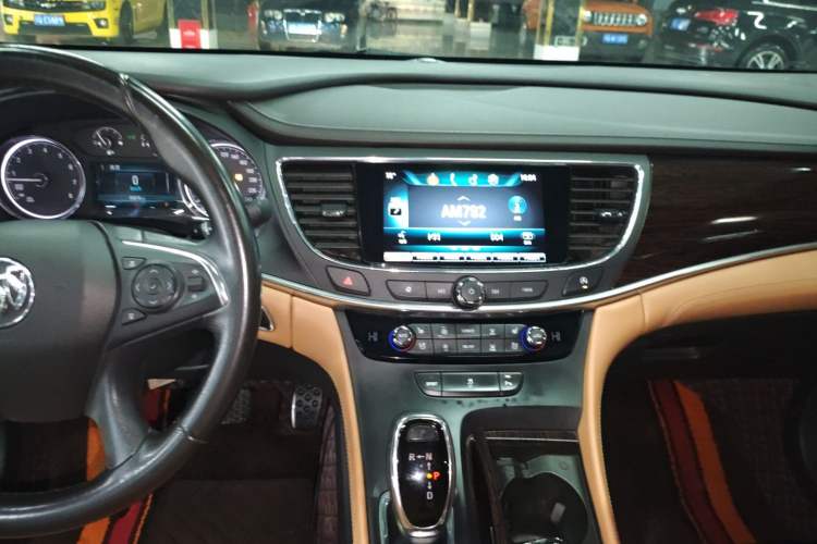 Used Buick LaCrosse 2016 20T Elite Edition Audio And AC Panel