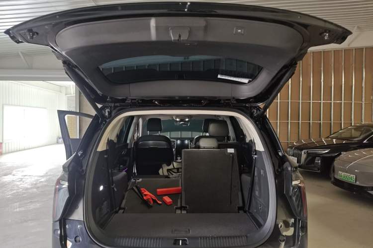 Used Hongqi HS7 PHEV 2024 2.0T PHEV Four-Wheel Drive Flagship Edition 6 Seats