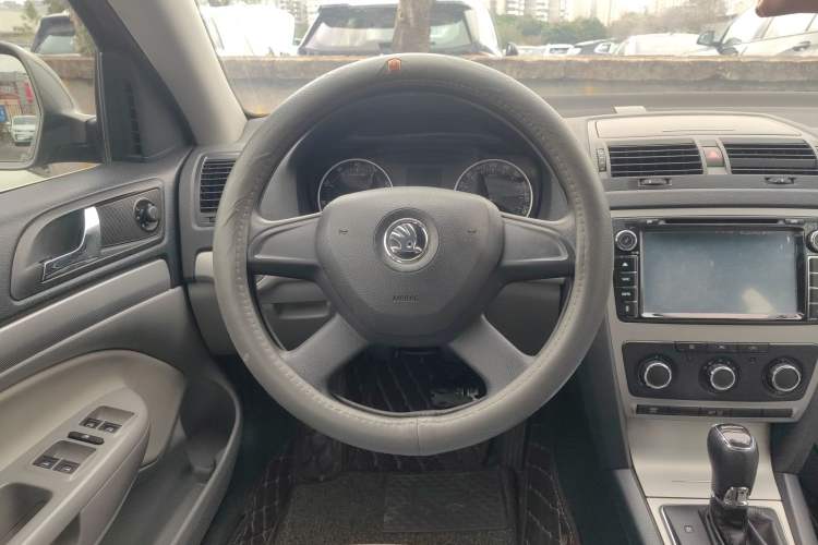 Used Skoda Octavia 2014 1.6L Automatic Yijie Edition