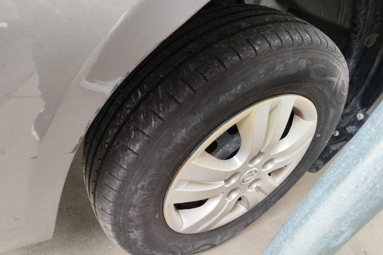 Used FORTHING Lingzhi 2018 M3L 1.6L 7-Seater Comfort Model Left Front Wheel Hub