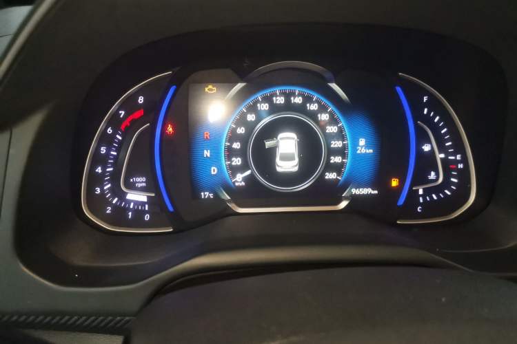 Used Hyundai Elantra (6th Generation / Lingdong) 2019 1.4T Dual-Clutch Xuan Dong · Dynamic Model Instrument Cluster