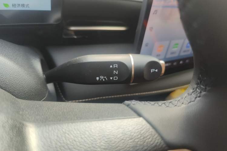 Used Baojun Yunhai 2024 500km Pure Electric Version Gear Lever