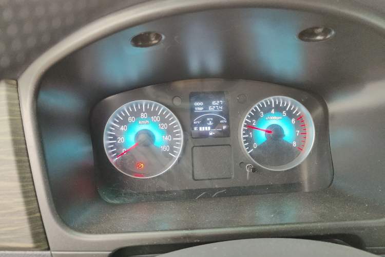 Used Jinbei Hiace X30 2024 1.5L Champion Edition Passenger Vehicle 5/6/7 Seats
