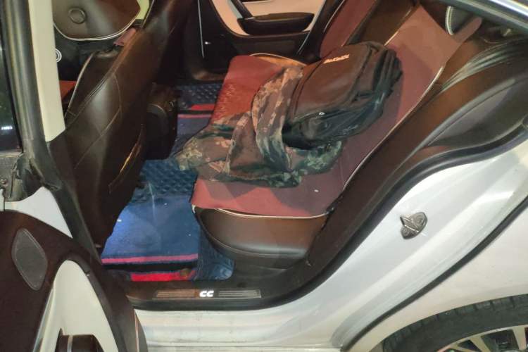 Used Volkswagen FAW-Volkswagen CC 2013 3.0 FSI V6 Left Rear Seat