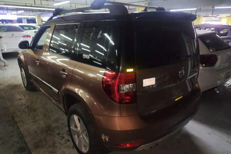 Used Skoda Yeti 2016 1.4TSI DSG Advanced Edition Rear Left 45 Deg