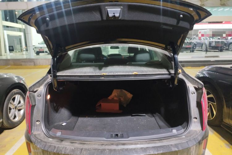 Used Hongqi E-QM5 2023 Revised Version Basic Travel Edition
