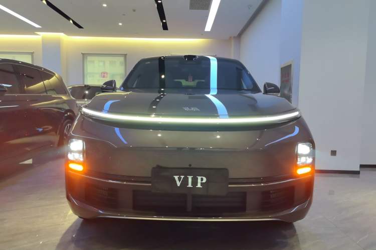 Used Li Auto L8 2025 Ultra Smart Refreshed Edition