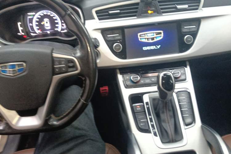 Used Geely Auto Emgrand X7 Sport 2016 1.8TD Automatic ZhiZun Version