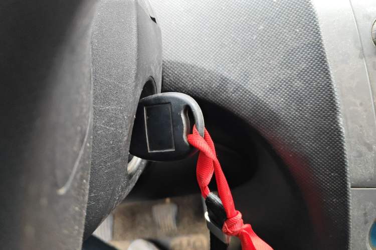 Used Chevrolet Sail 2013 Sedan 1.4L Manual - Youyi Happiness Edition Vehicle Key