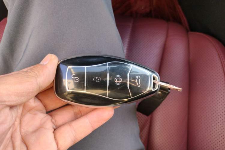 Used Hongqi H5 2023 1.5T HEV Smart Connect Flagship Edition