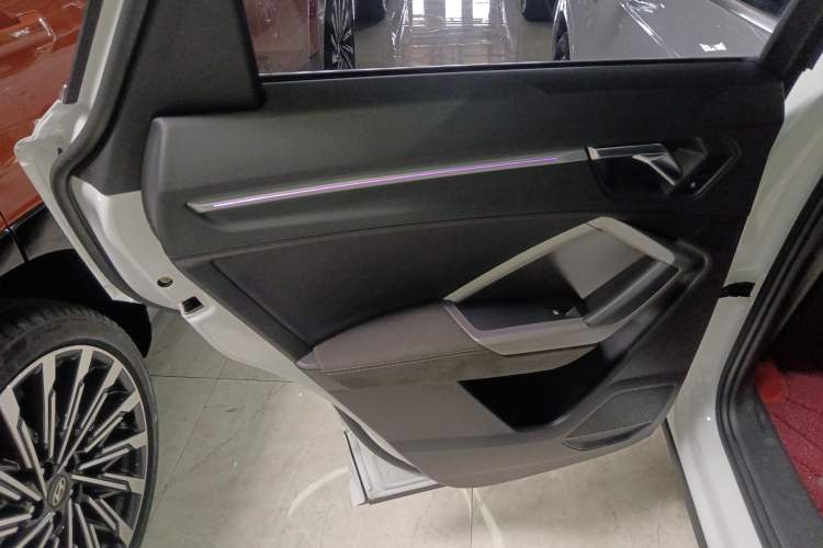 Used Audi Q3 2022 40 TFSI Fashion Dynamic Model