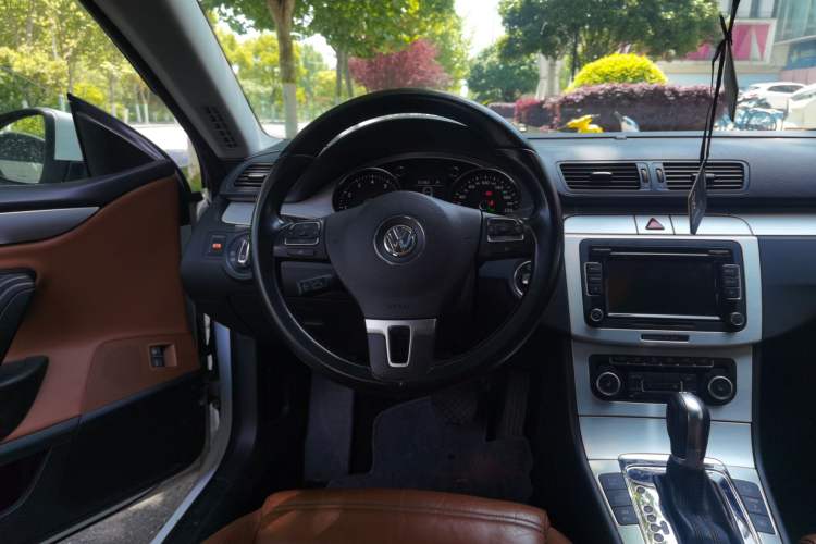 Used Volkswagen CC 2009 3.6 FSI Top-Trim Version