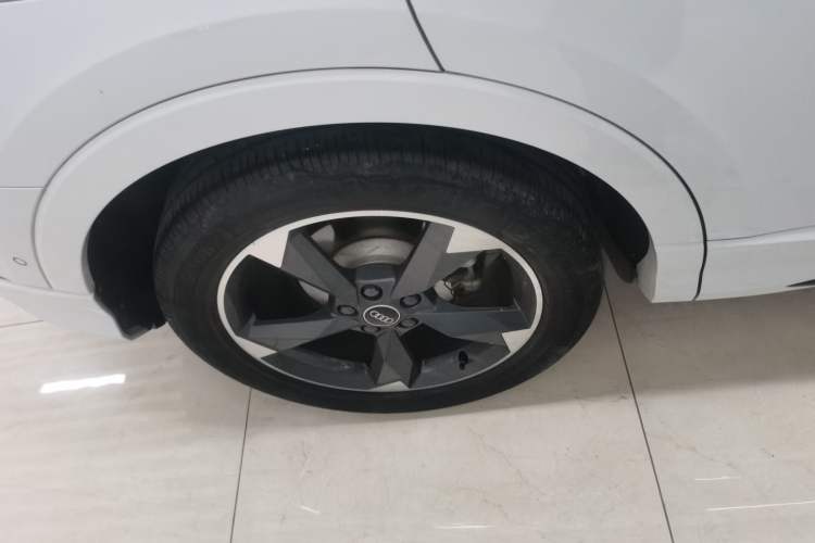 Used Audi Q3 2021 35 TFSI Fashion Dynamic Model
