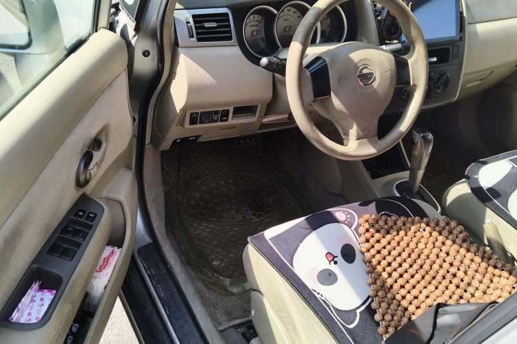 Used Nissan Tiida Sedan 2008 1.6L Automatic Fashion Edition Driver Seat