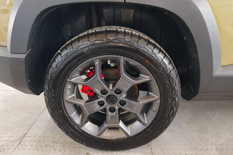 Used Geely Auto Cowboy 2025 1.5TD Fun-Offroad Version Right Rear Wheel Hub