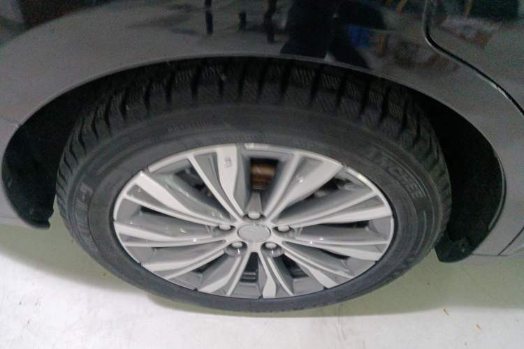 Used Hongqi E-QM5 2023 560km PLUS
