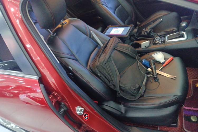 Used Mazda 3 Axela 2016 Sedan 1.5L Automatic Comfort Model Right Front Seat