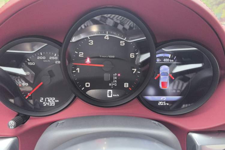 Used Porsche 718 2020 Cayman 2.0T
