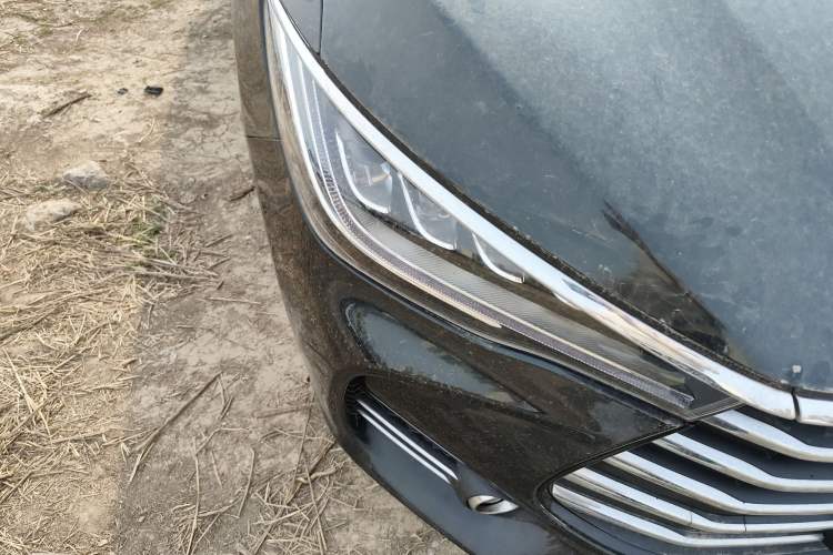 Used BYD Song MAX 2018 1.5T Automatic Smart Connect Elite Model with 6 Seats
