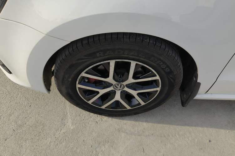 Used Volkswagen Polo 2018 1.5L Automatic Advanced Driving Model Left Front Wheel Hub