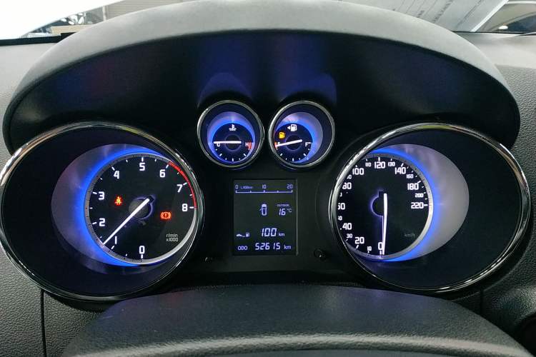 Used Changan CS35 2016 1.6L Manual Luxury Model China V Standard