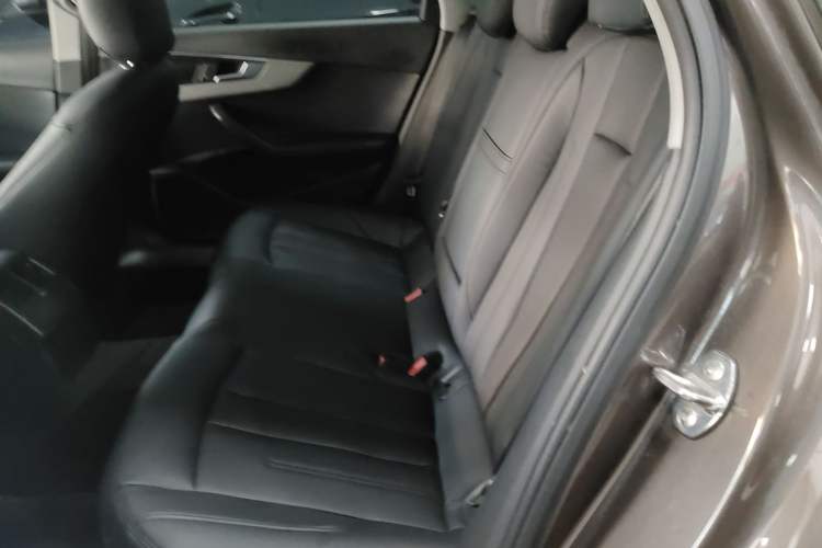 Used Audi A4L 2017 40 TFSI Ambition Edition