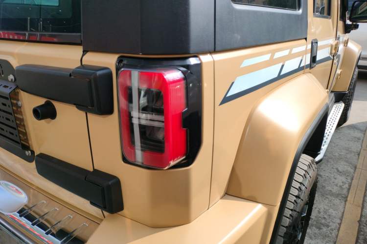 Used BAIC Off-Road BJ40 2019 2.3T Automatic Four-Wheel Drive Ring the Tower Champion Edition China VI
