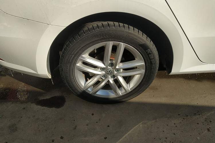 Used Volkswagen Gran Lavida 2017 180TSI DSG Comfort Edition
