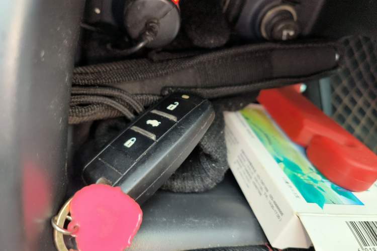 Used CHANGAN CS75 2014 2.0L Manual Leading Version China IV Standard
