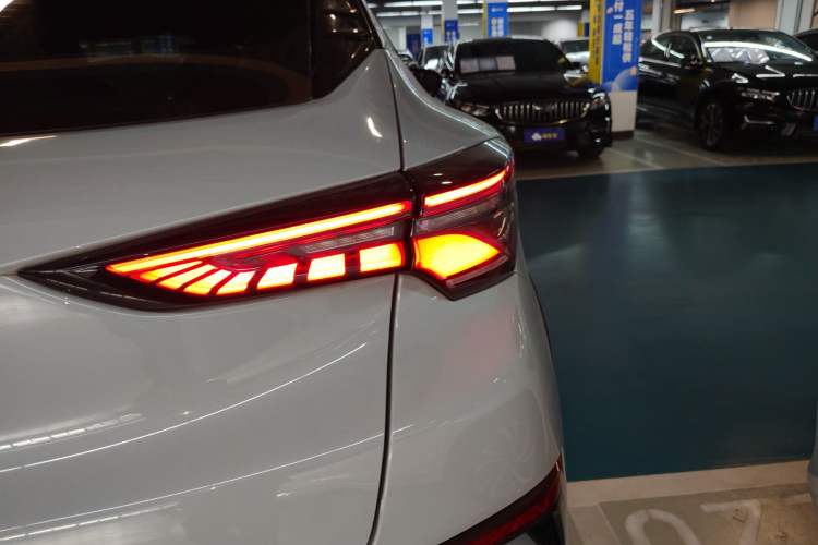 Used CHANGAN UNI-T 2023 Second-Generation 1.5T Prestige Model
