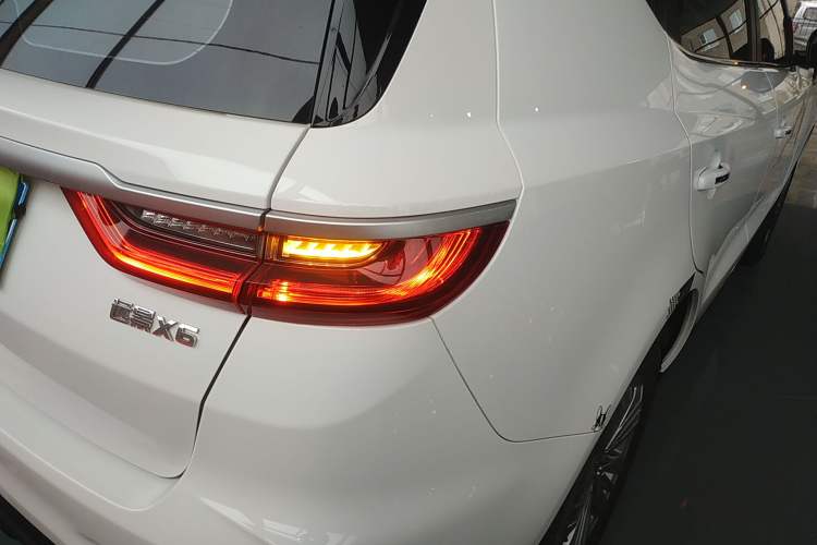 Used Geely Auto Vision X6 2020 1.4T Manual Comfort Model Right Rear Taillight