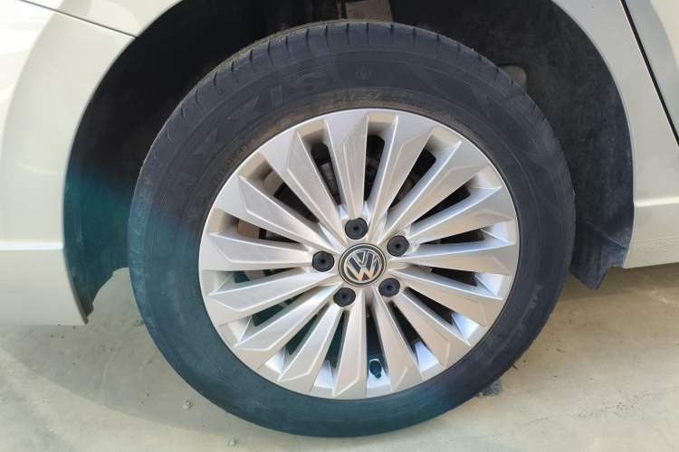 Used Volkswagen Lavida 2019 1.5L Manual Comfort Edition China VI Standard
