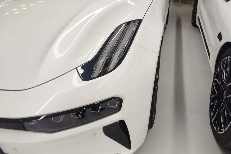 Used Zeekr 001 2025 YOU Edition 100 kWh All-Wheel Drive Left Front Headlight