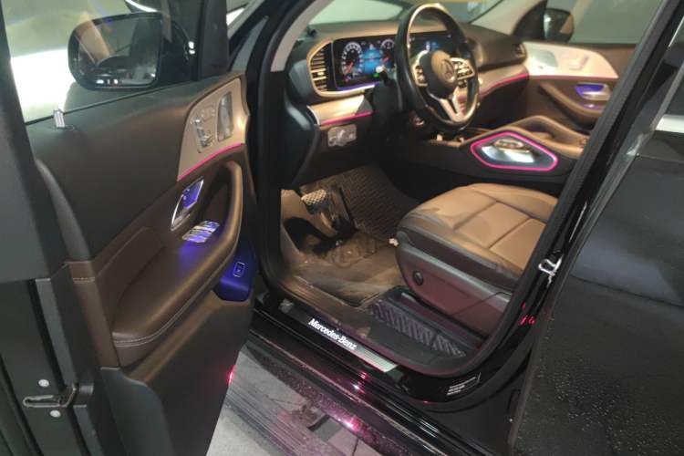 Used Mercedes-Benz GLE 2021 GLE 450 4MATIC Stylish Model Driver Seat