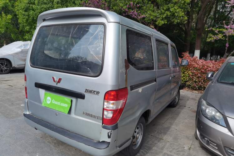 Used Wuling Zhiguang 2010 1.0L New Version Practical Short-Body L2Y