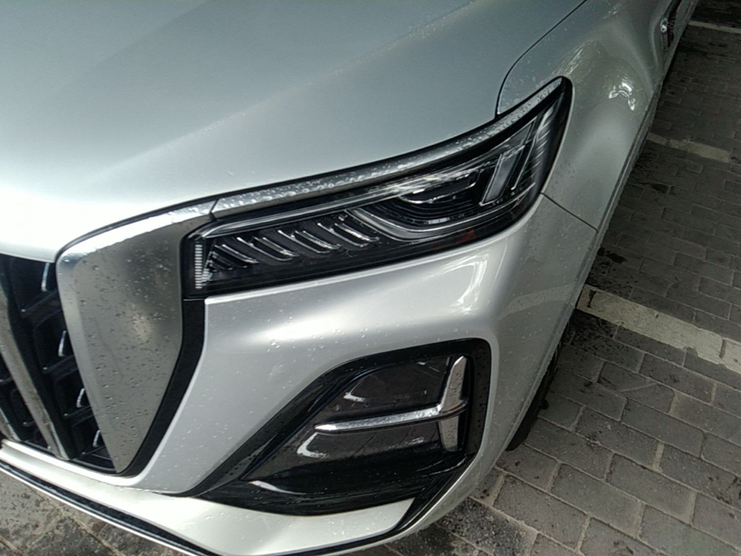 Hongqi HS5 2023 2.0T Four-Wheel Drive Flagship Pro Edition - Chinese Trim Ling — снимка 8