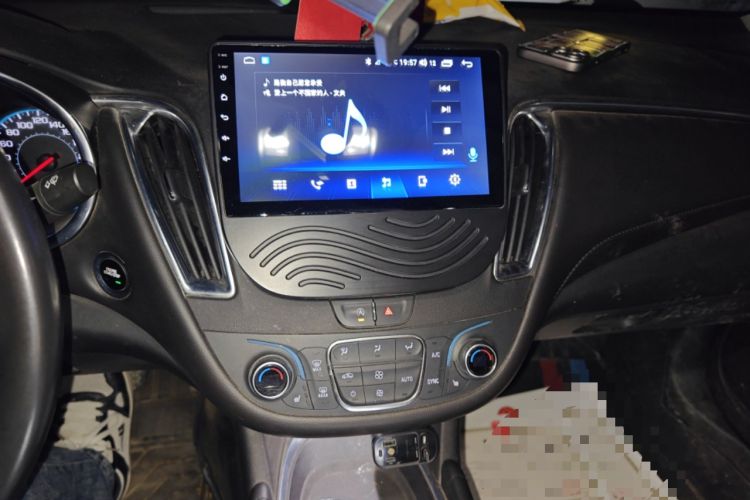 Used Chevrolet Malibu XL 2021 535T Automatic Sport Edition Audio And AC Panel