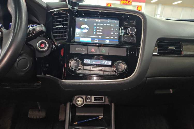 Used Mitsubishi Outlander 2016 2.4L 4x4 Elite Edition 5 Seats
