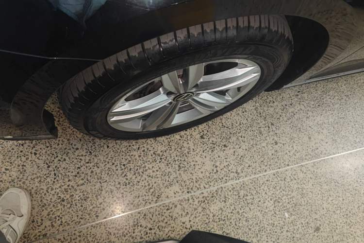 Used Volkswagen Magotan 2023 2 Million Units Limited-Edition 280TSI DSG Comfort Version Exterior 2