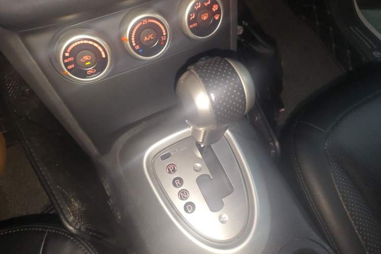 Used Nissan Qashqai 2012 2.0 XV LE CVT 2WD
