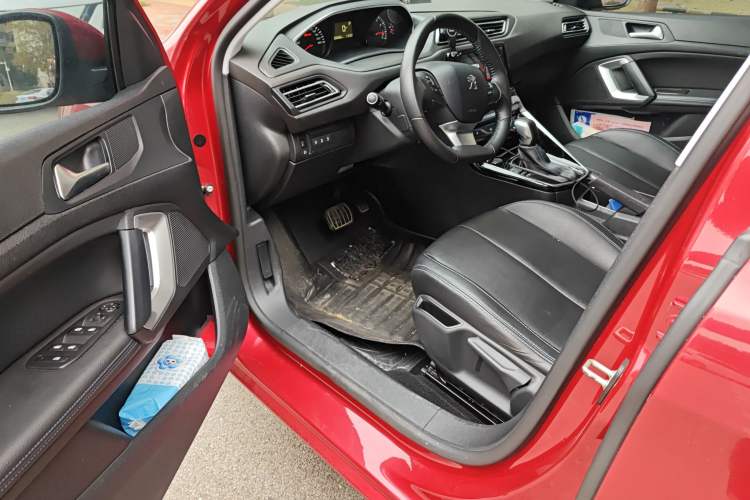 Used Peugeot 308 2018 1.6L Automatic Luxury Edition