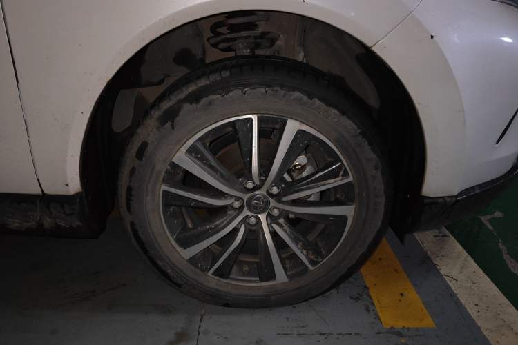 Used Toyota Harrier 2022 2.0L CVT Two-Wheel Drive Luxury Edition