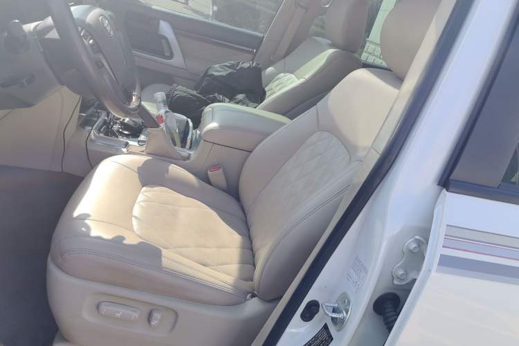 Used Toyota Land Cruiser 