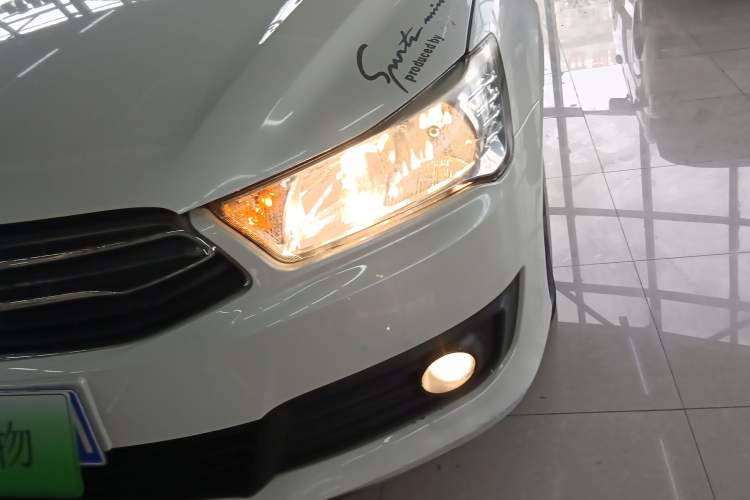 Used Citroen C-Quatre 2013 Sedan 1.6L Manual - Prestige Model Left Front Headlight